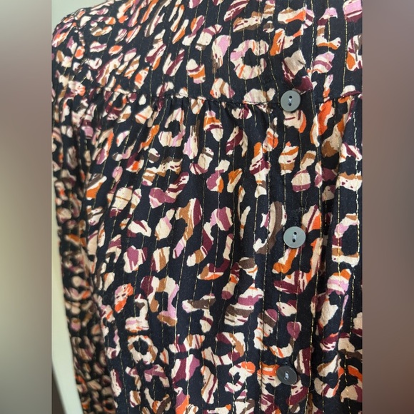 Jane and Delancey Medium Black Abstact Leopard Printed Loose long sleeve Blouse - Picture 3 of 11
